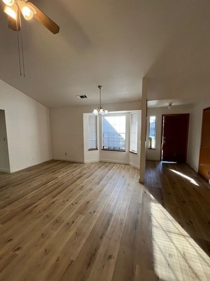 740 W Vassar Ave - Photo 5 of 16