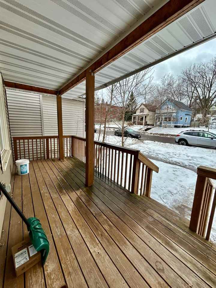 1016 E 6th St - Photo 3 of 20