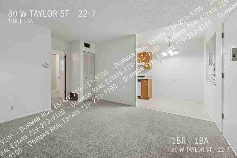 Taylor St Apartment - Photo 6 of 15