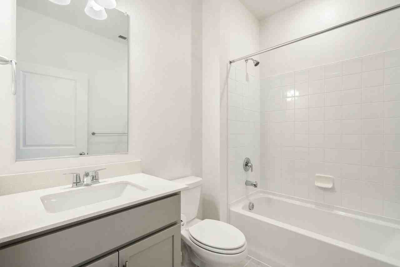 5997 Holstein Dr - Photo 5 of 26