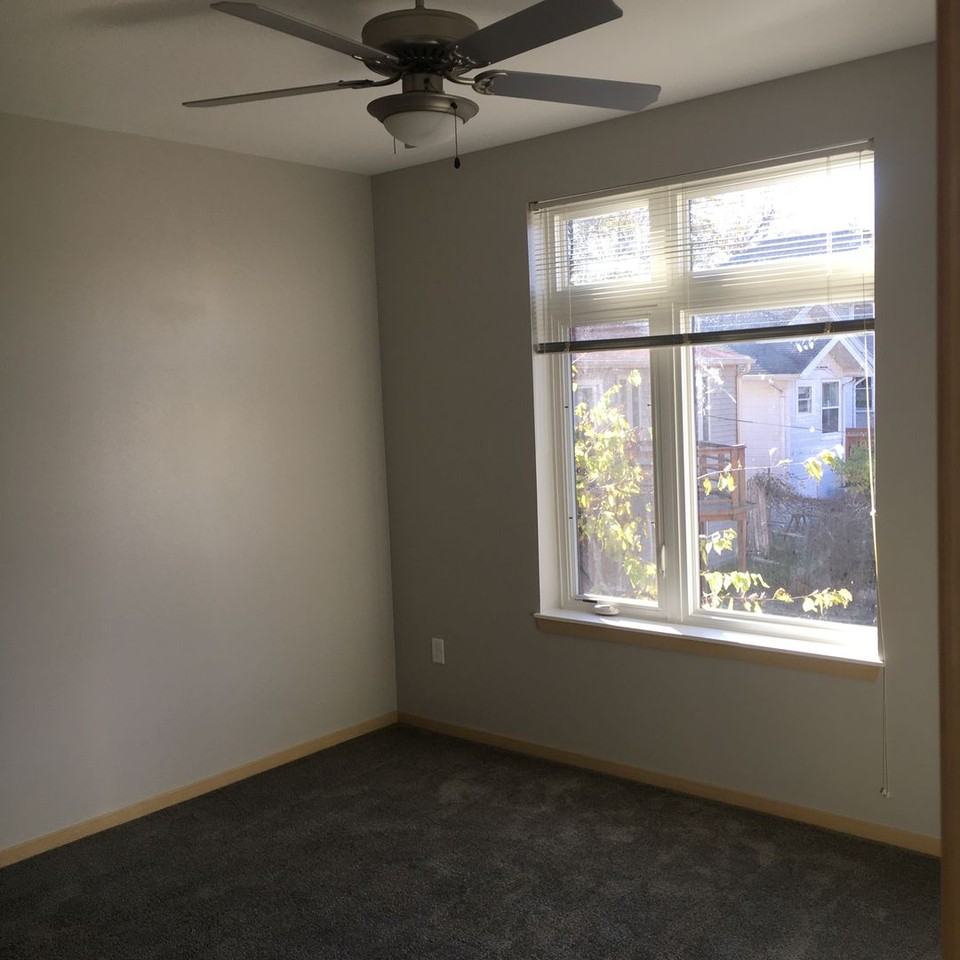 Lindholm Properties - Photo 5 of 19