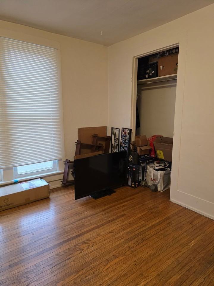 227 Clay St - Photo 3 of 8