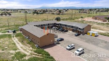 featured image of 984 E Saxony Dr