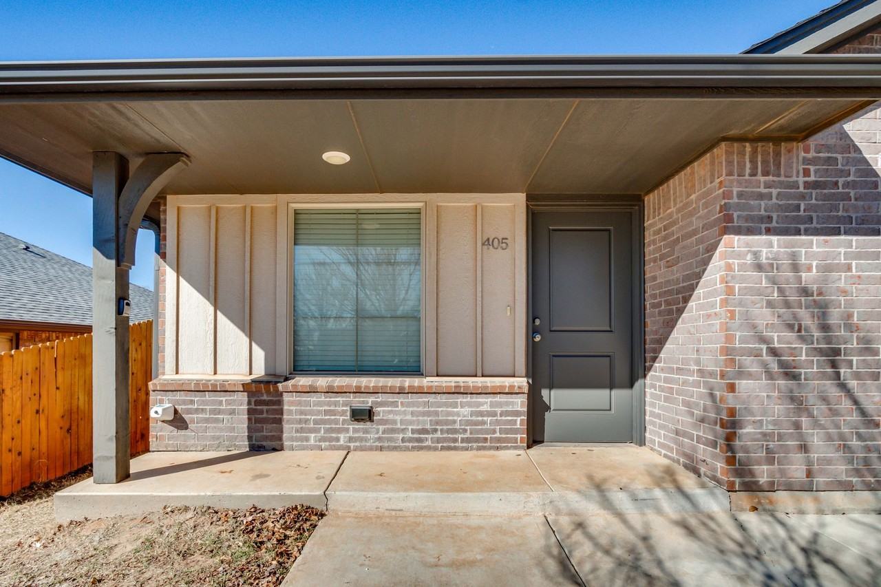 405 Vail Cir - Photo 3 of 40