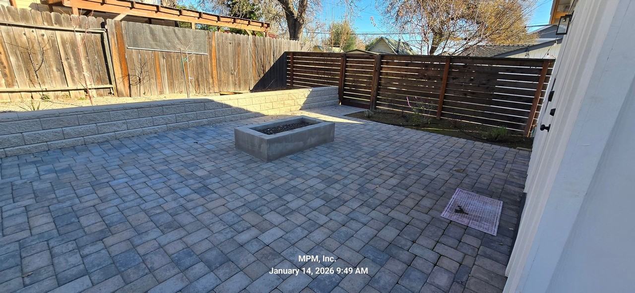 2130 2130 Vine St - 2130 Vine St #B - Photo 2 of 8