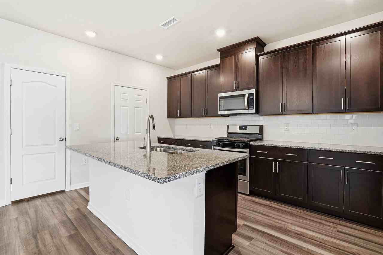 125 Wilbur Lake Dr - Photo 5 of 29