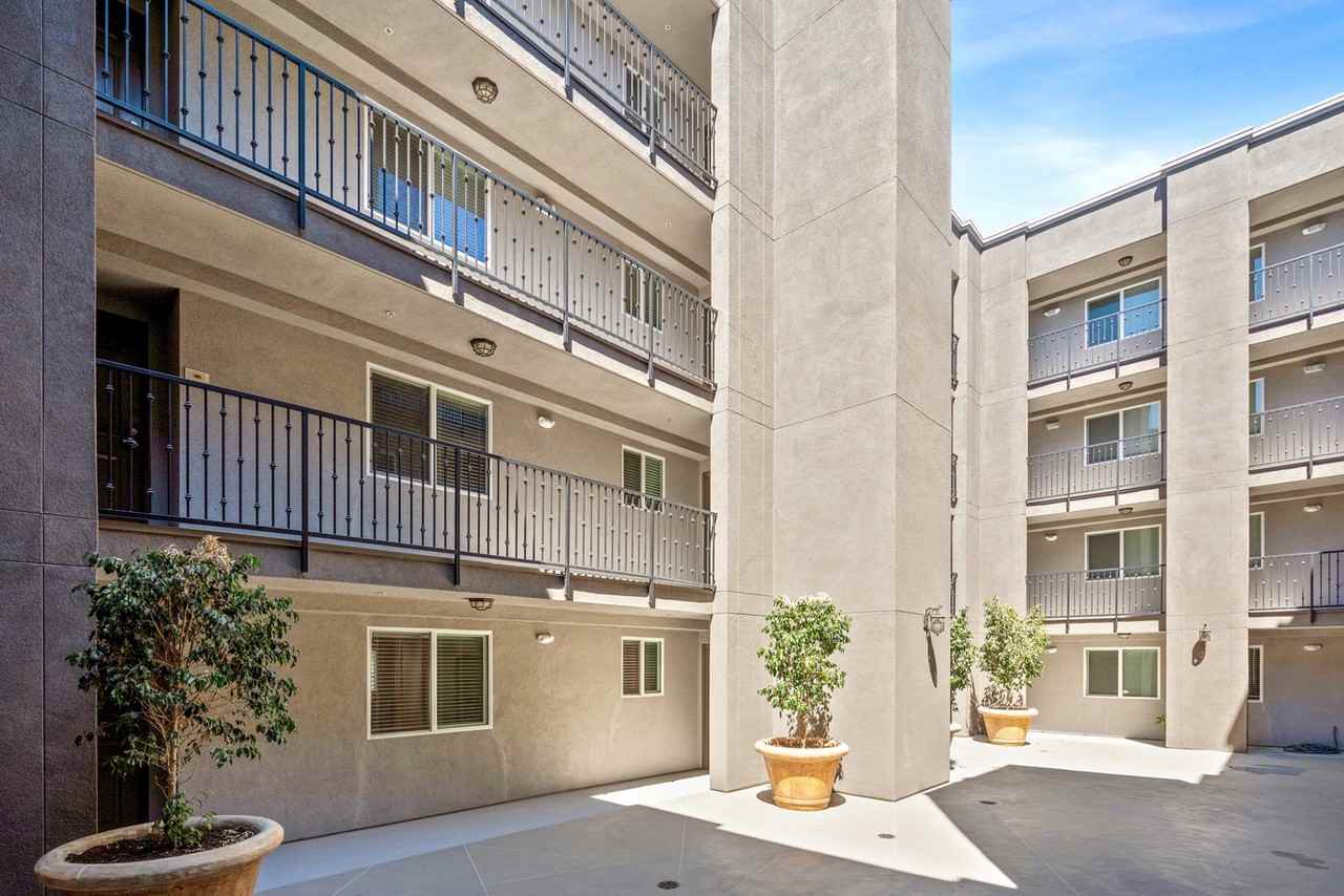 Malden Luxury Apartments - Photo 7 of 50