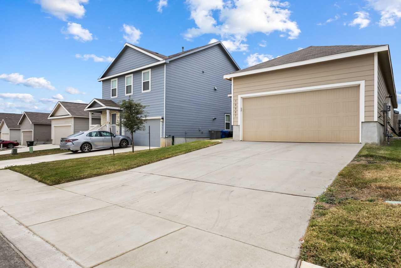 10007 Kersey Ml - Photo 2 of 25