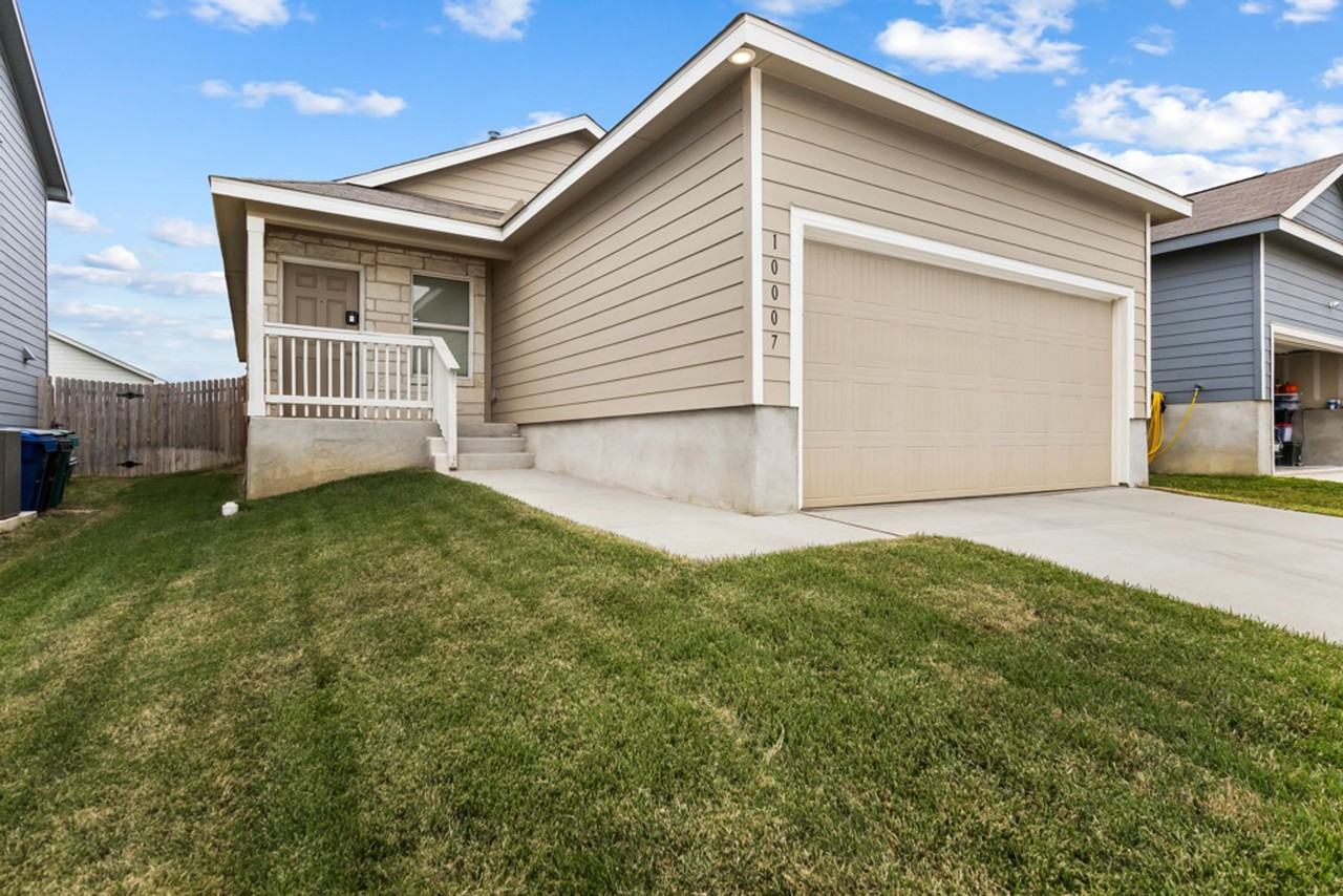 10007 Kersey Ml - Photo 3 of 25