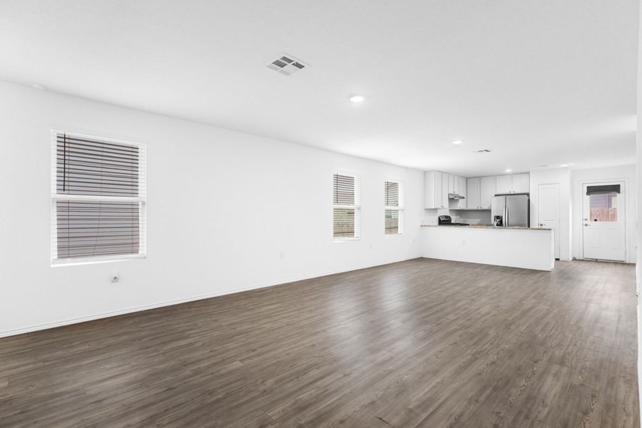 10007 Kersey Ml - Photo 7 of 25