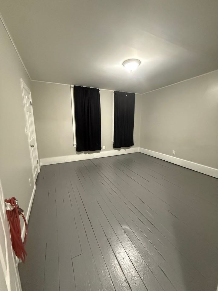 1018 Cameron Ave - Photo 7 of 7