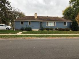 1014 15th St Ne - Photo 1 of 1