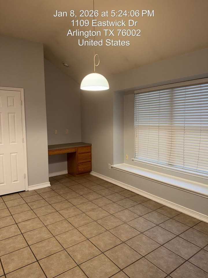 1109 Eastwick Dr - Photo 5 of 16