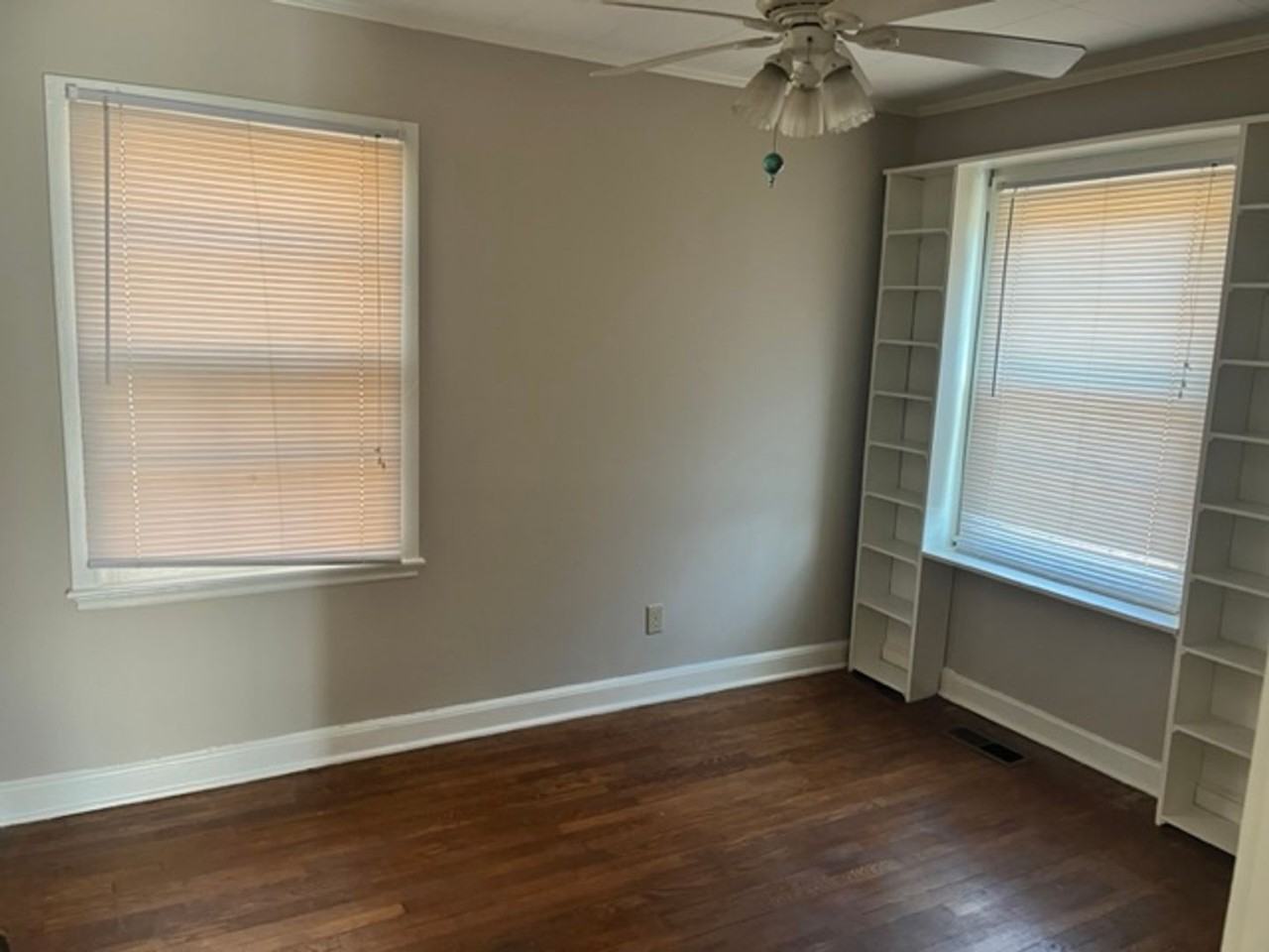 229 Century Ct - Photo 3 of 10