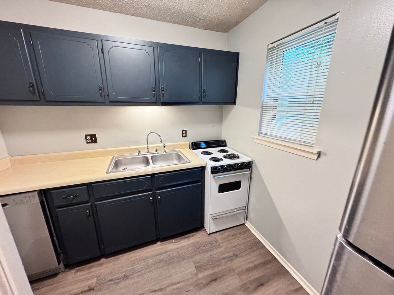 1309C Access Rd - Photo 2 of 19