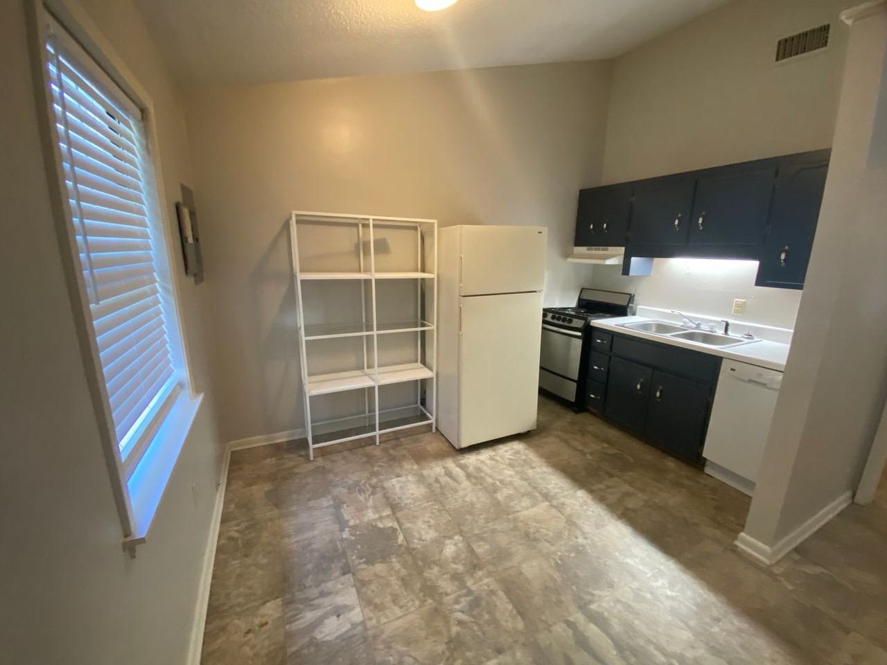 1311B Access Rd - Photo 4 of 13