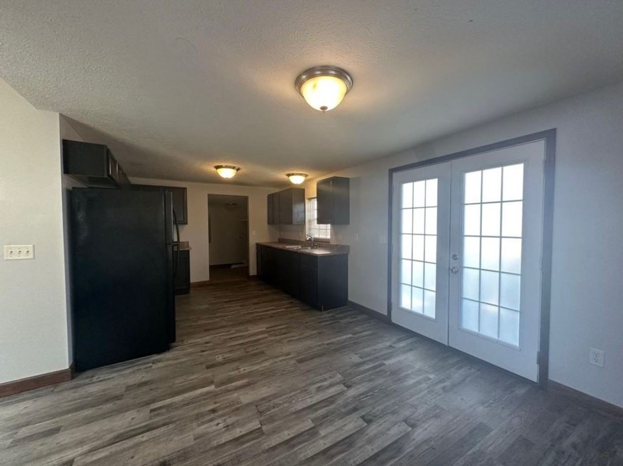 815 N 6th St - Photo 2 of 10