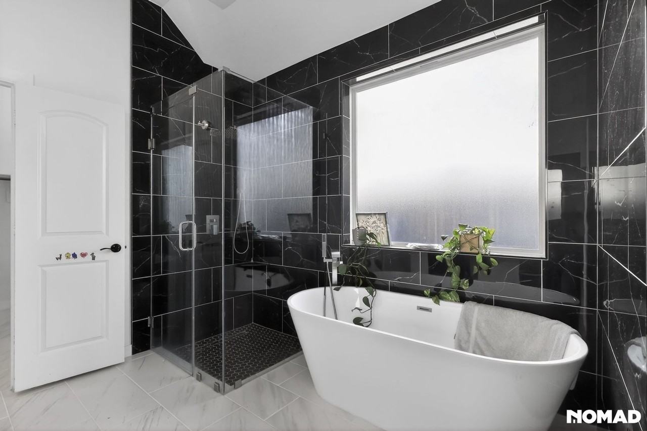 2010 Silver Moon Dr - Photo 5 of 13