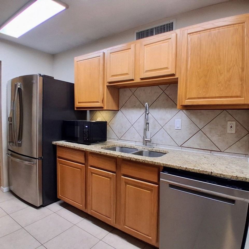 7440 Tunbridge Dr - Photo 7 of 15