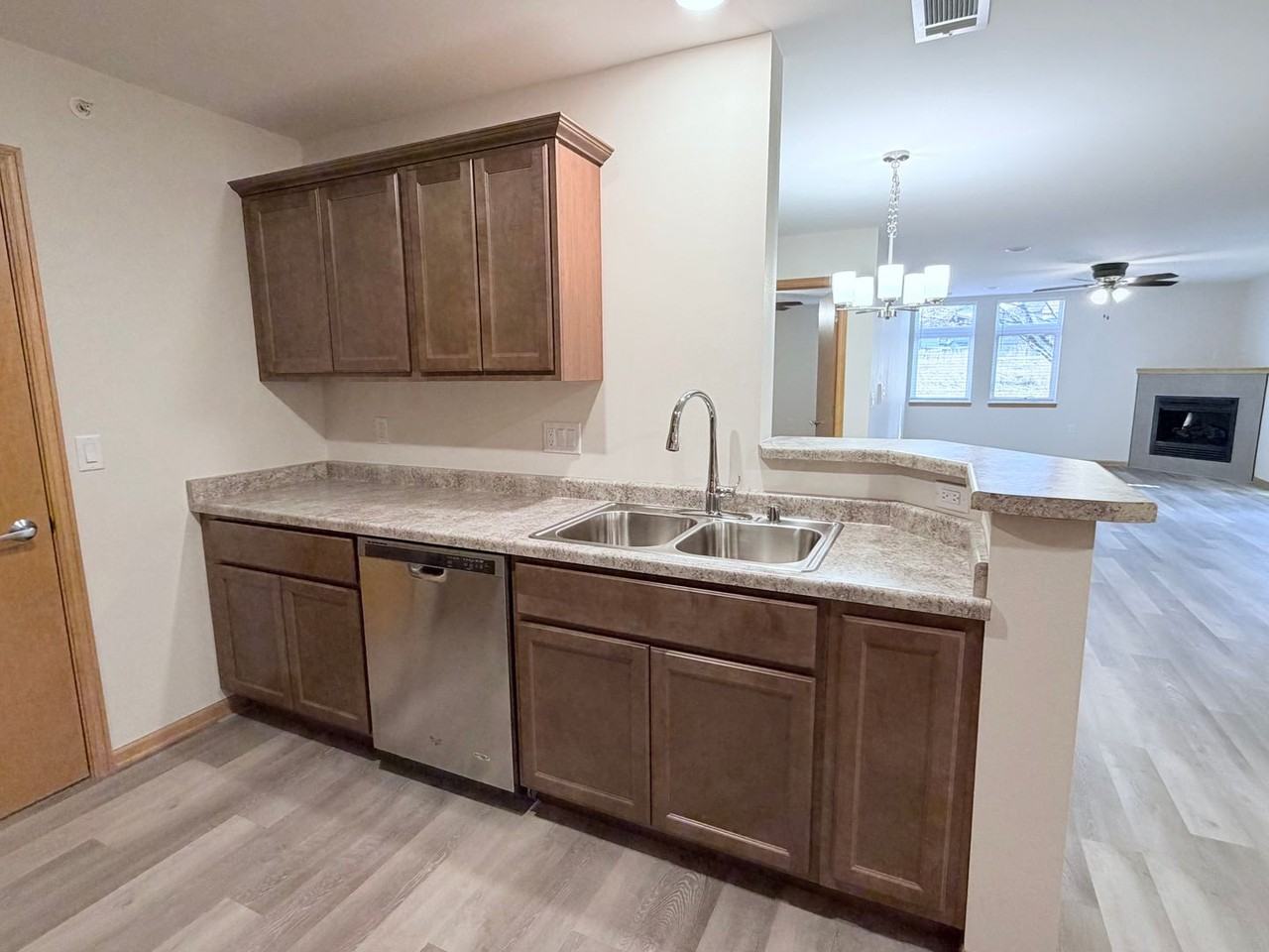 8206 Starr Grass Dr #103 - Photo 4 of 22