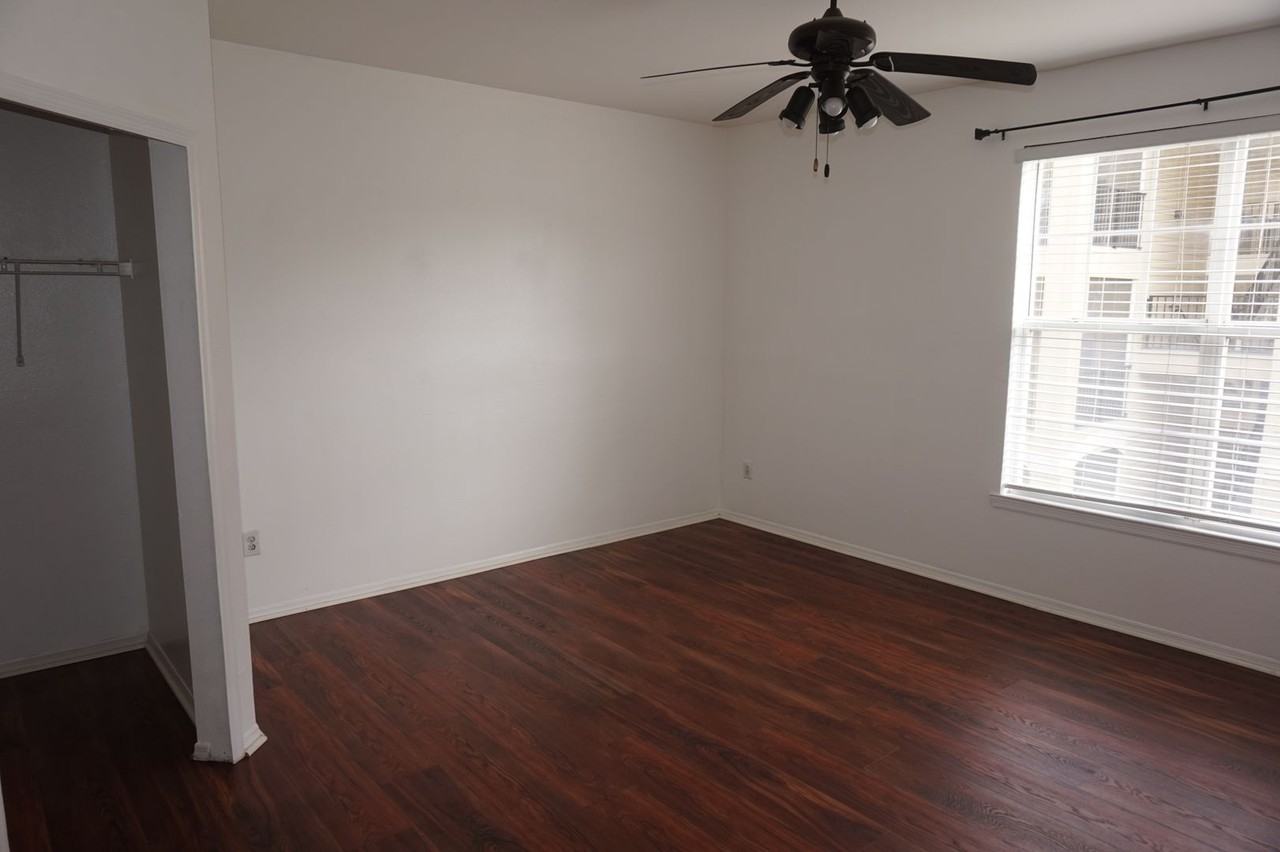 416 Summit Ridge Pl #212 - Photo 3 of 14