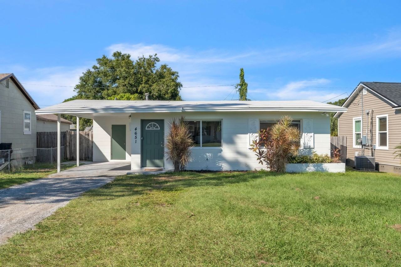 4651 Fairfield Ave S - Photo 3 of 26