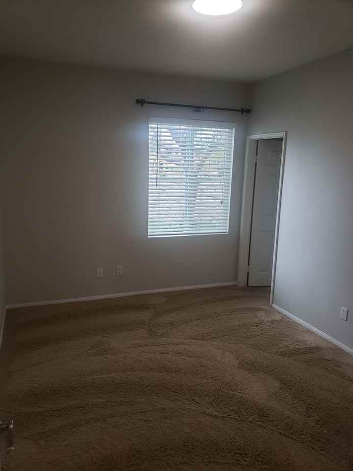 34101 Dorof Ct - Photo 5 of 21