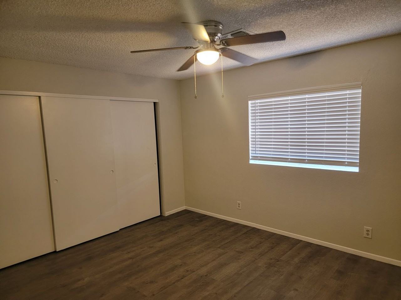 1464 Summit Dr - Photo 6 of 11