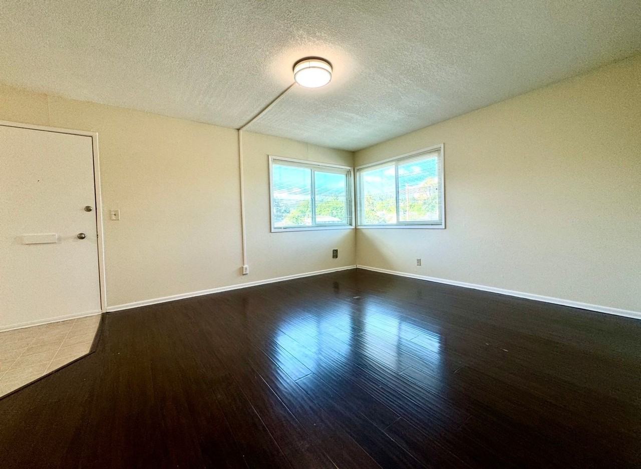 22 Se 80th Ave #4 - Photo 4 of 13