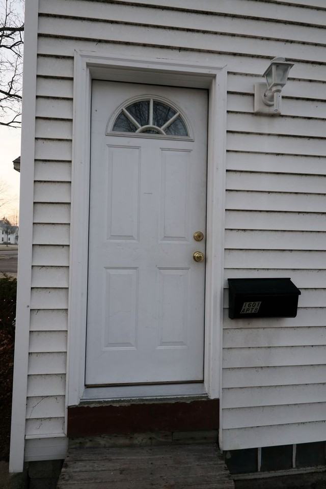 1601 S Main St #B - Photo 2 of 12