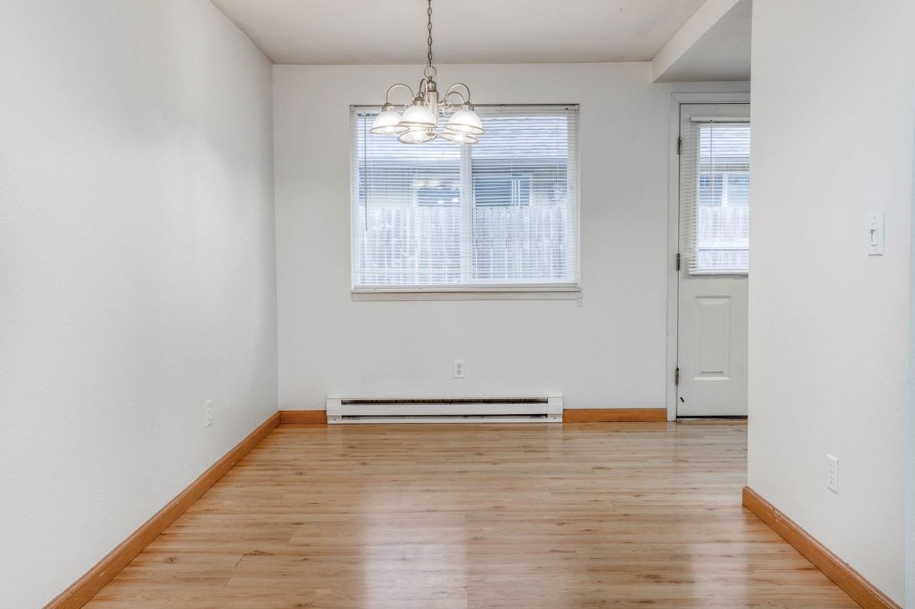 3903 E 18th St #13 - Photo 6 of 13