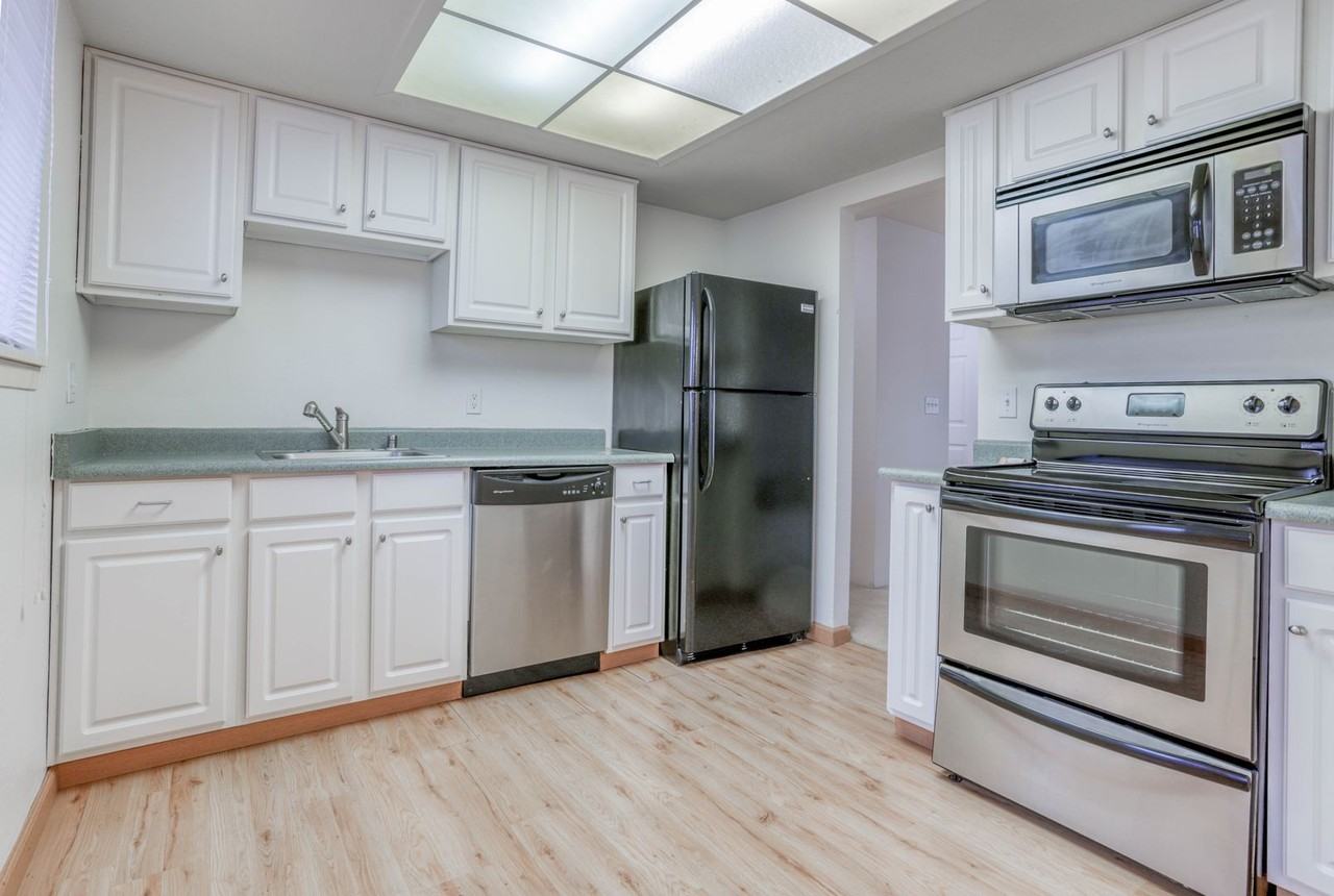 3903 E 18th St #13 - Photo 2 of 13