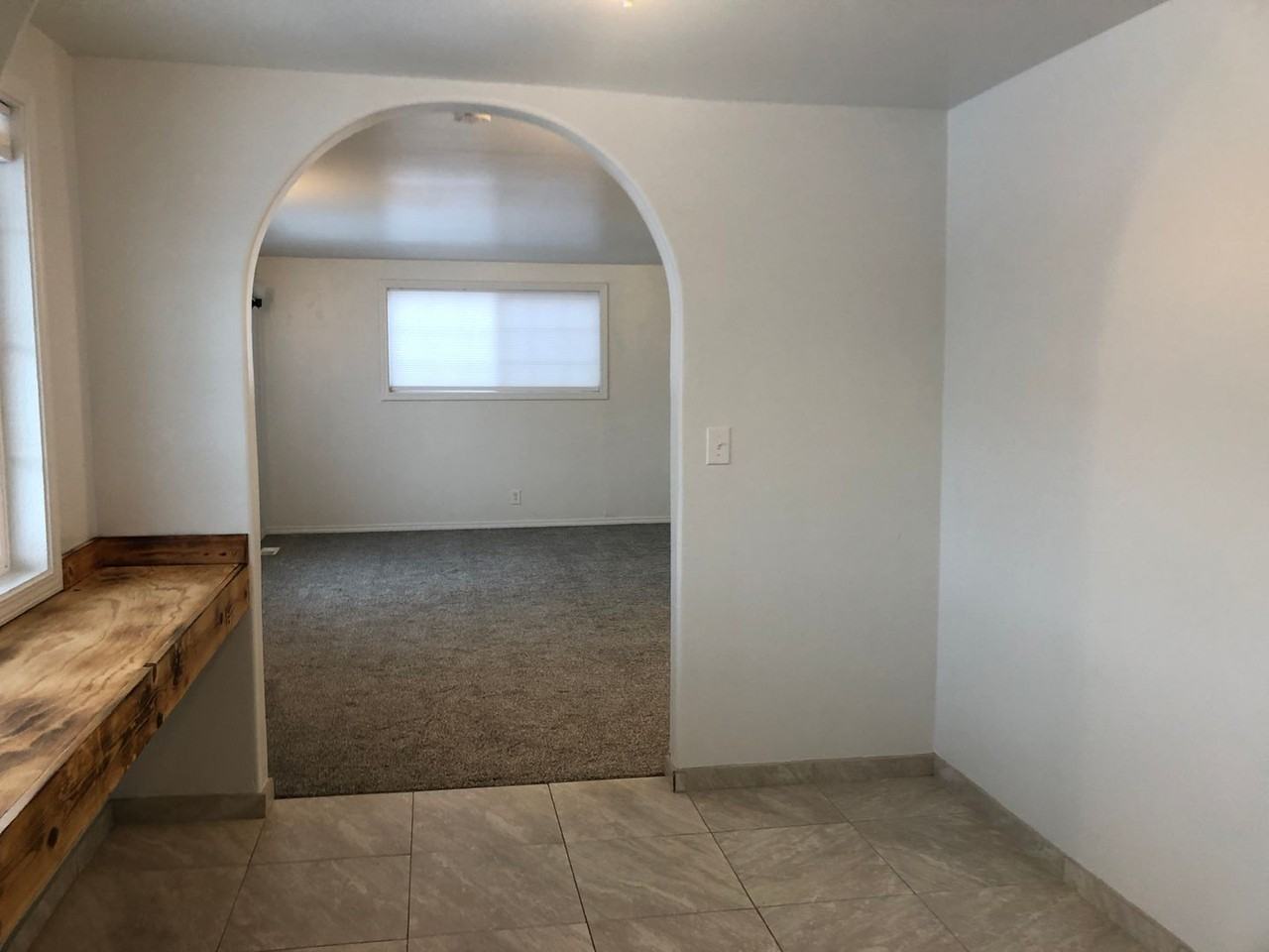 114 W Northshore Dr - Photo 4 of 14