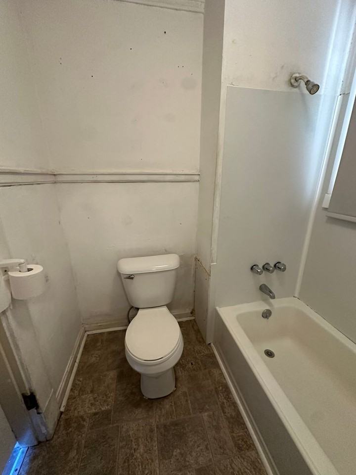 1125B Wise St - Photo 6 of 11