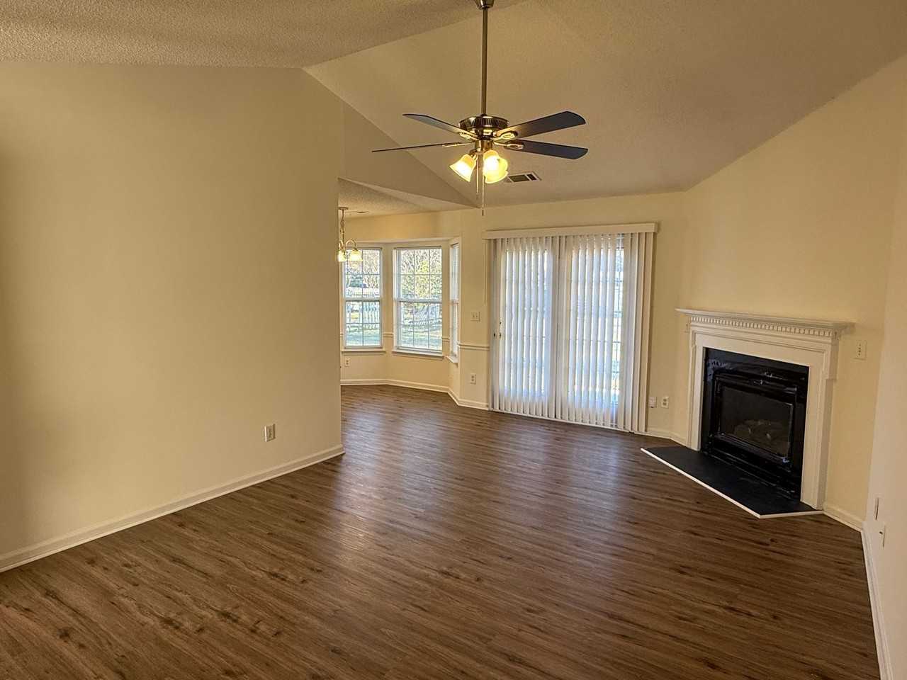 12631 Cumberland Crest Dr - Photo 2 of 14