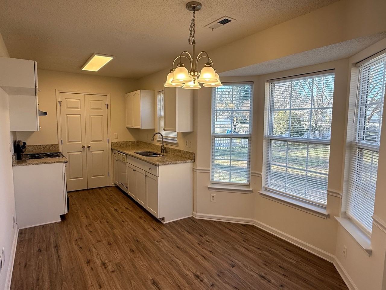 12631 Cumberland Crest Dr - Photo 3 of 14