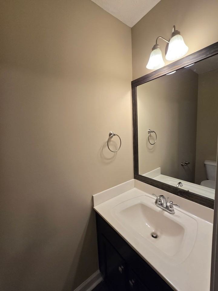 237 Gertie Ct - Photo 7 of 22