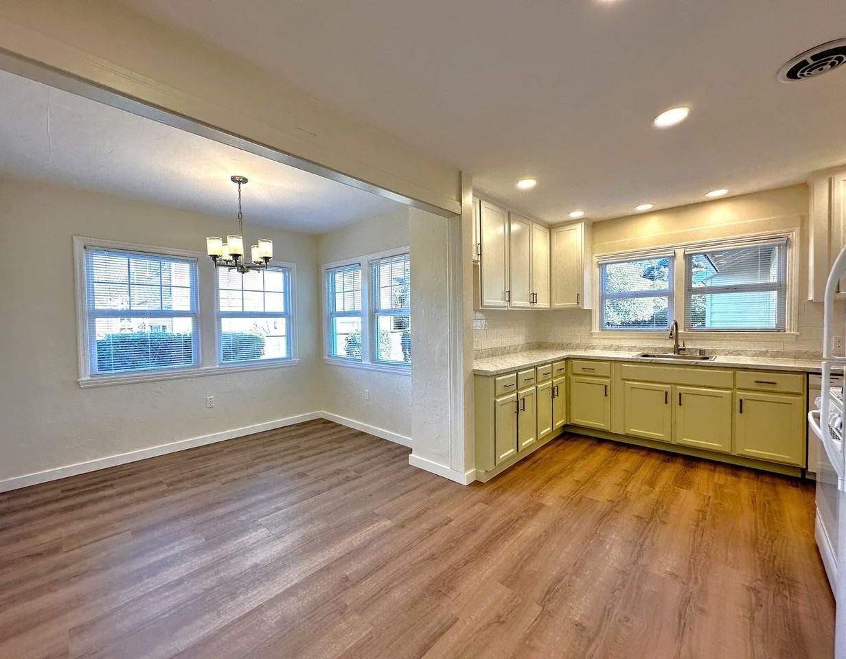 1012 2nd St - Photo 3 of 35