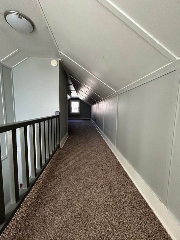 5115 Maple St - Photo 6 of 12