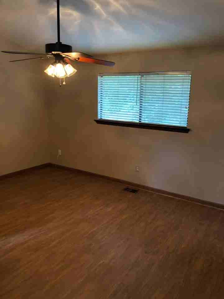 345 Whetherbine Way E - Photo 5 of 9