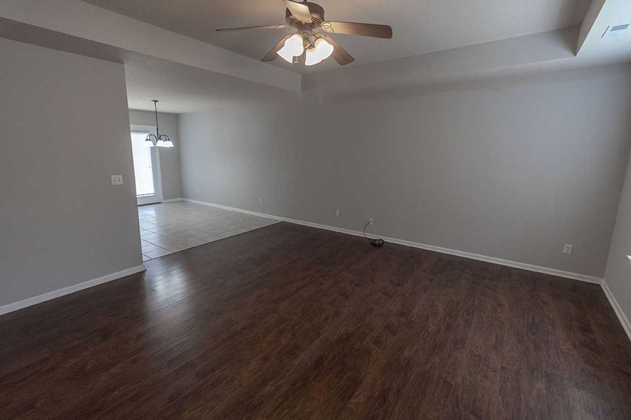 1921 Harmony St - Photo 3 of 29