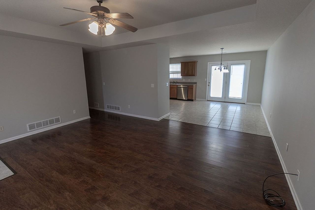 1921 Harmony St - Photo 4 of 29