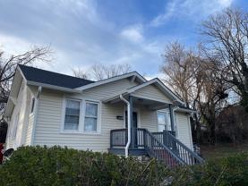 2412 Ne Cleveland Ave - Photo 1 of 1