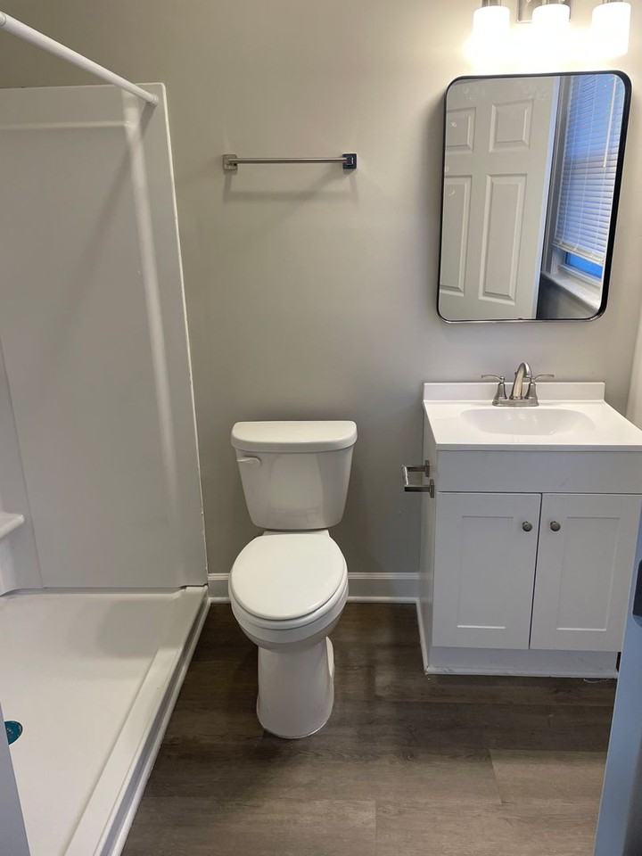 2412 Ne Cleveland Ave - Photo 7 of 11