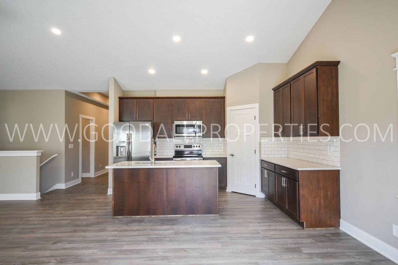 16772 Wilden Dr - Photo 6 of 28