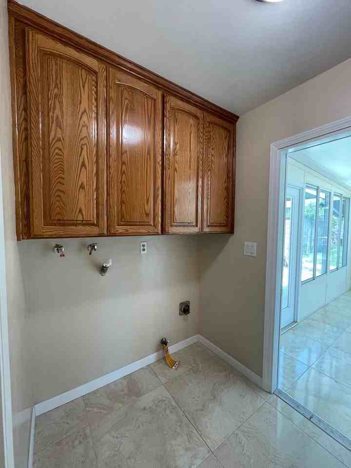 23370 Schoolcraft St - Photo 4 of 34