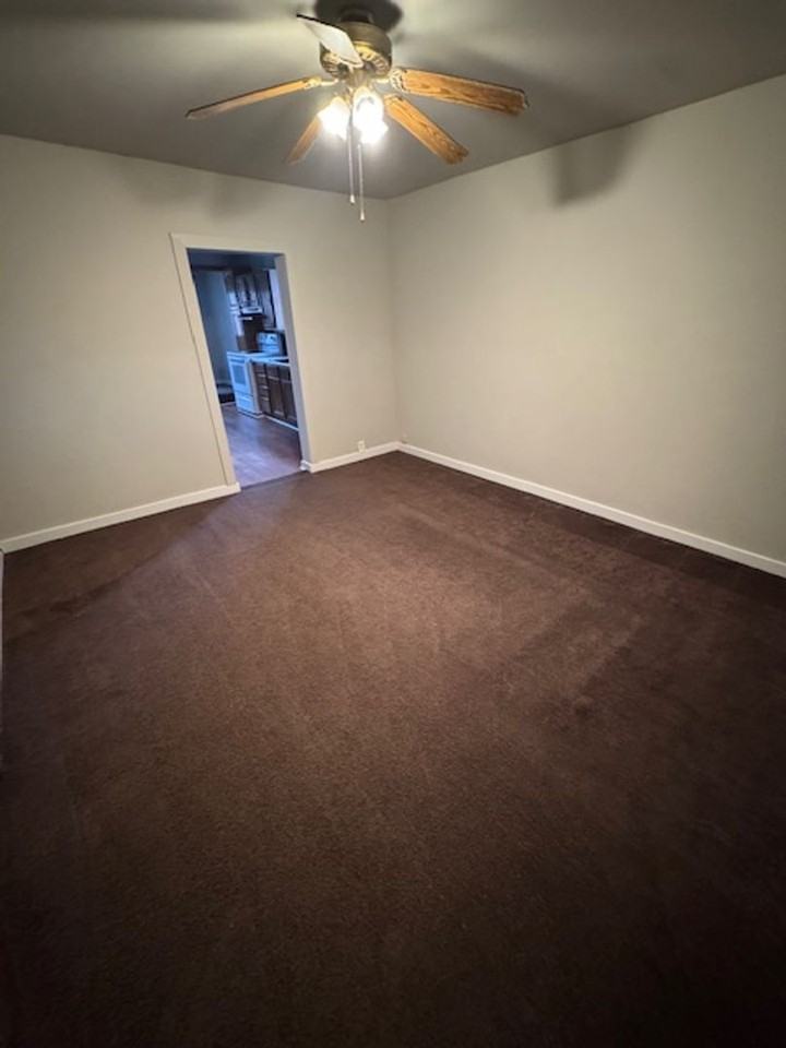 1713 Hoagland Ave - Photo 3 of 7