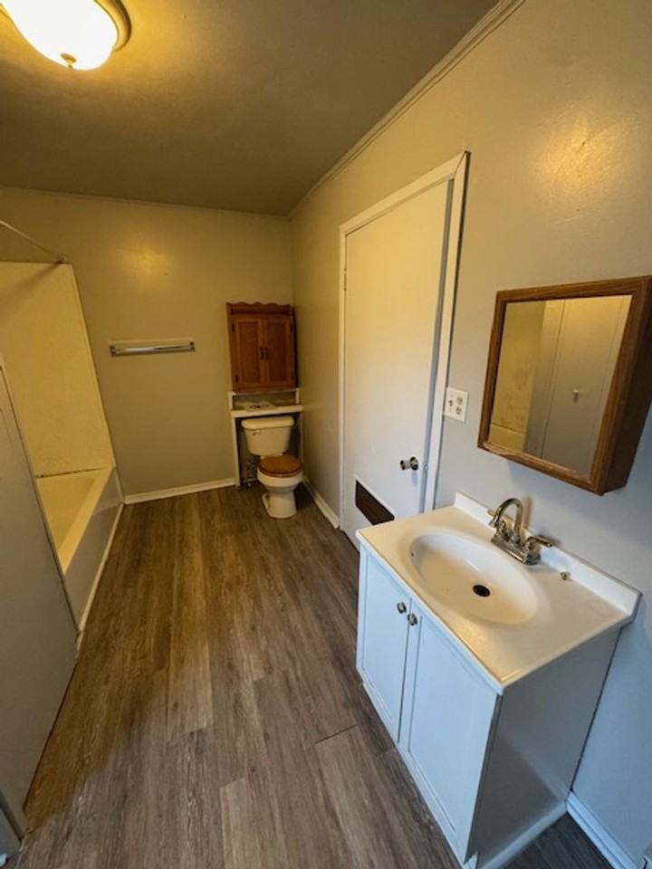 1713 Hoagland Ave - Photo 7 of 7