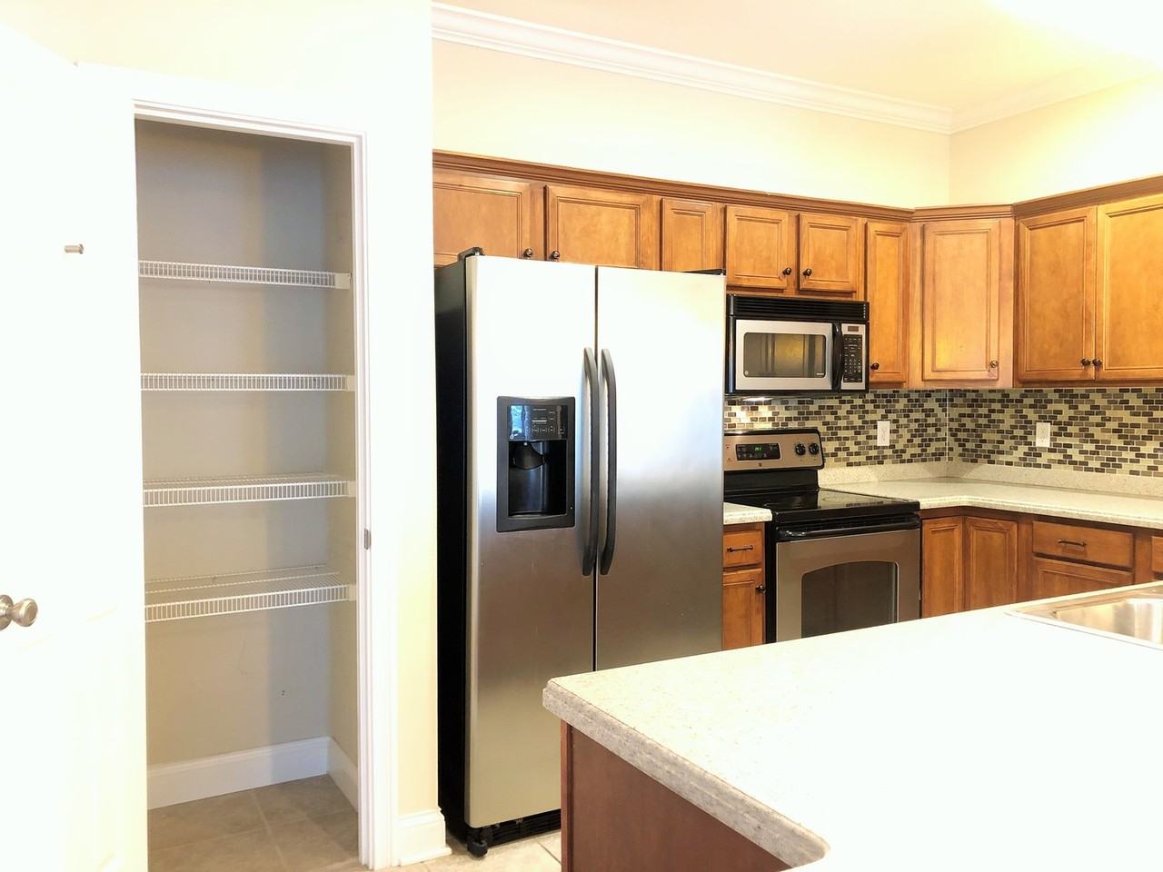 6938 Pemmbrooke Shire Ln - Photo 4 of 14