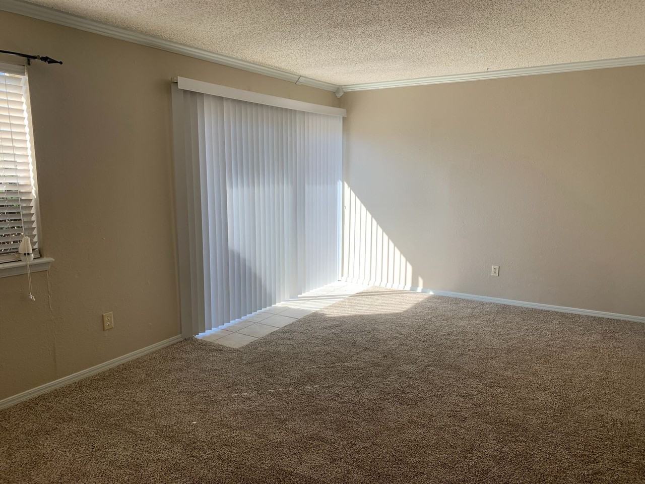 1412 Bill Carrol Dr - Photo 6 of 20